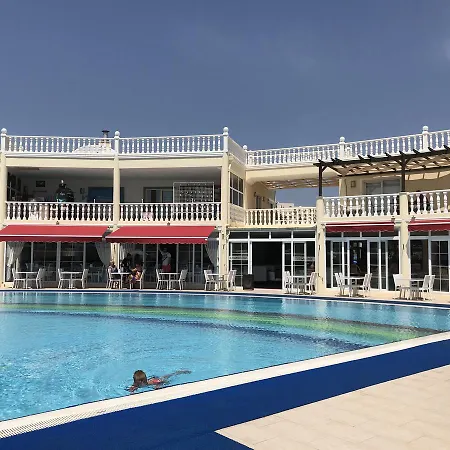Fs Turquoise 2+1 Lake View * بوغازيتْشي